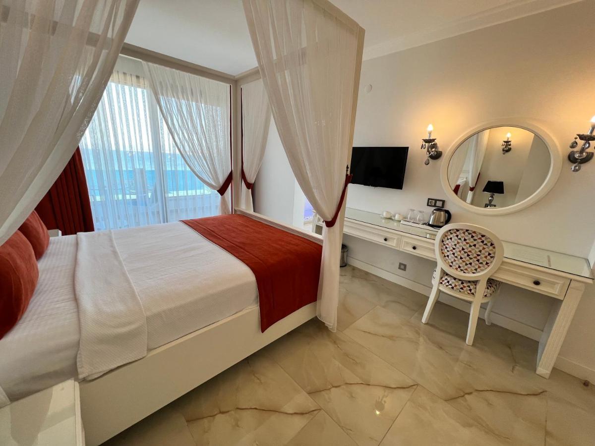 Rota Seaside Otel Cunda Exterior photo